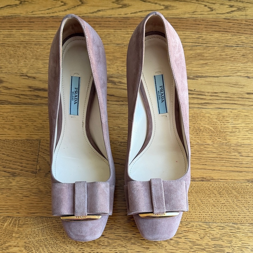 Prada Mauve Suede Bow Pumps with Gold Accent